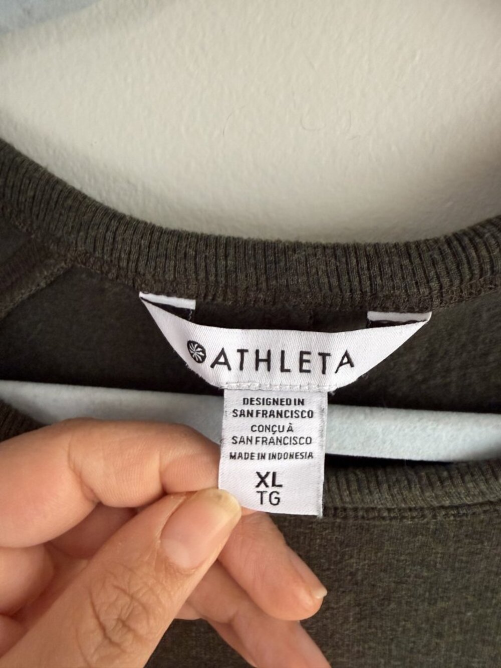 Athleta Coaster Luxe Recover Sweatshirt Fleece Long Sleeve Elm Green Lounge XL - Picture 8 of 10